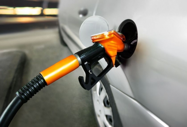 e-petrol.pl: na stacjach jeszcze bez sześciu złotych