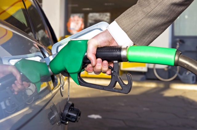 Tarcza antyinflacyjna obniży ceny paliw?