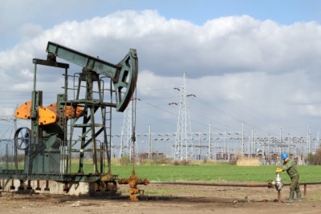 Shell zaostrza ograniczenia w zakupie rosyjskiej ropy