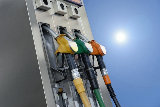 W USA będą obniżki cen paliw?
