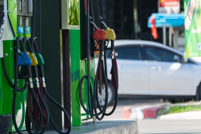 Bye-petrol.pl: niższe ceny na początek wakacji