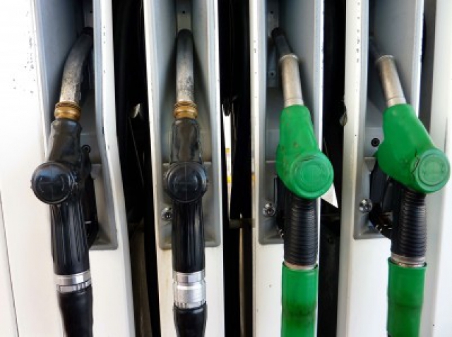 e-petrol.pl: perspektywa obniżki dla benzyn